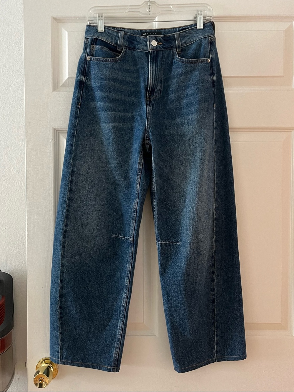 ASOS Design Barrel leg jeans- Dark Blue Wash- Size 4